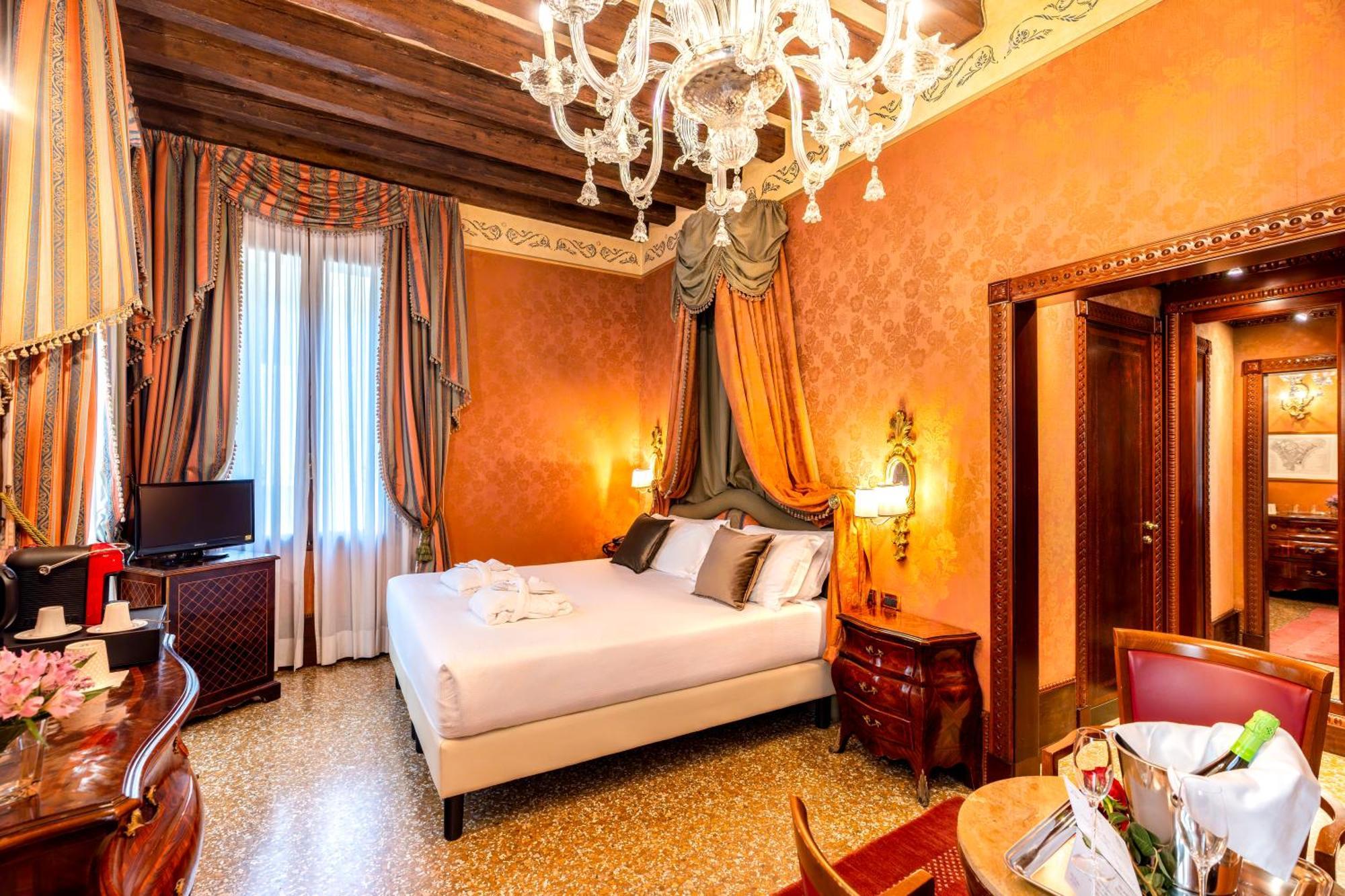 Hotel Al Ponte Dei Sospiri Venice Luaran gambar