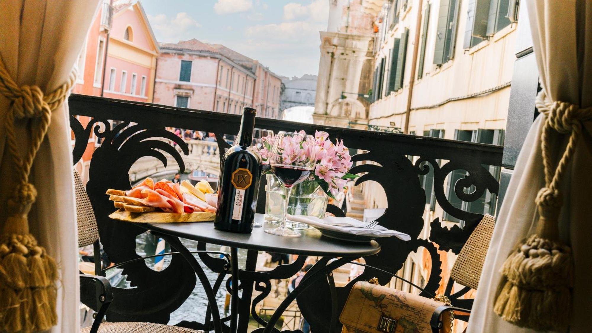 Hotel Al Ponte Dei Sospiri Venice Luaran gambar