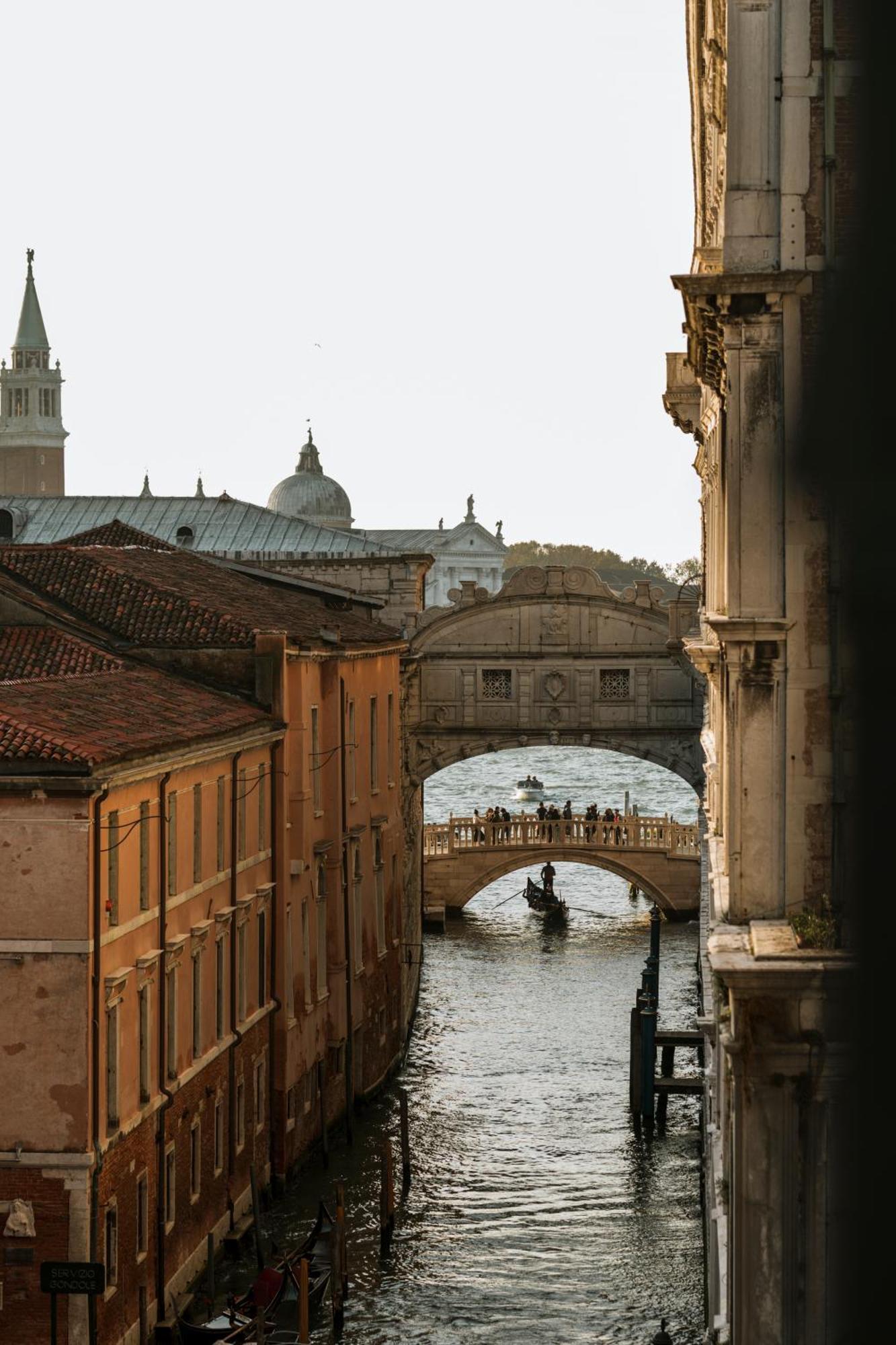 Hotel Al Ponte Dei Sospiri Venice Luaran gambar